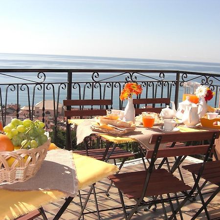 Pietra Preziosa Bed & Breakfast Pietra Ligure Exterior foto