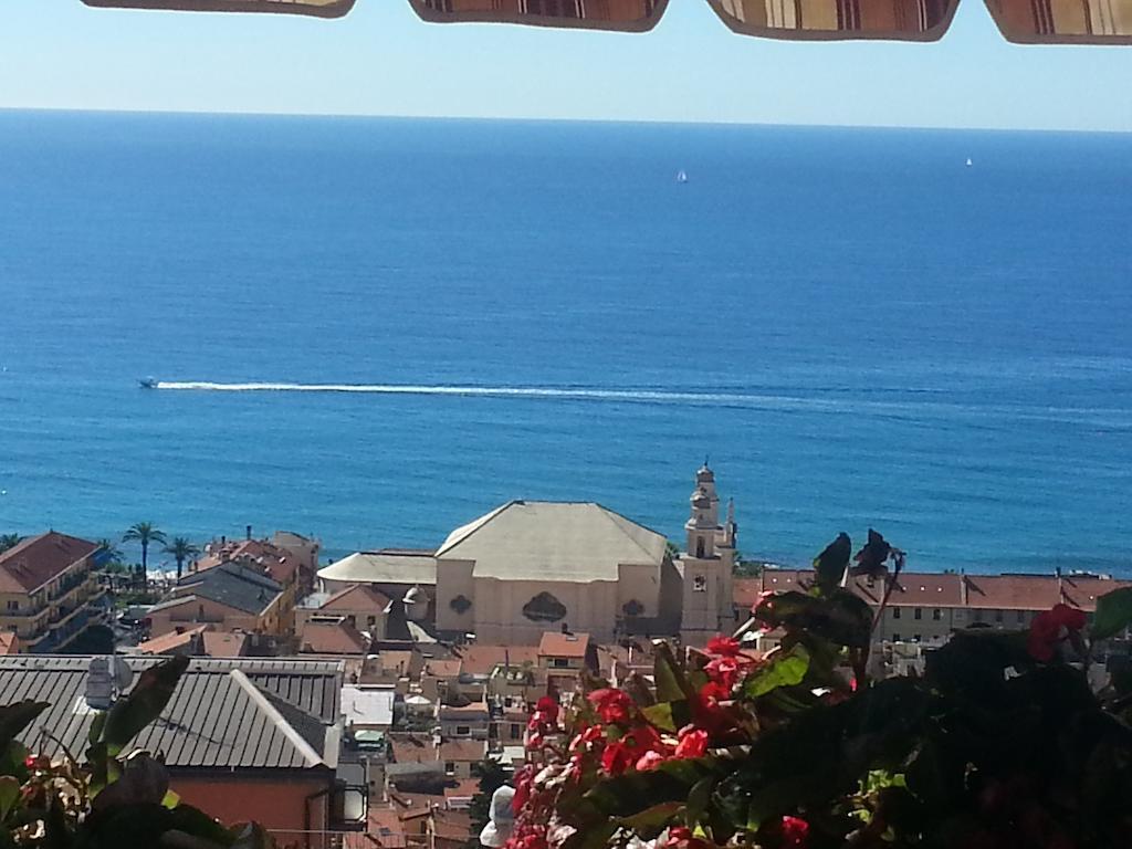 Pietra Preziosa Bed & Breakfast Pietra Ligure Exterior foto