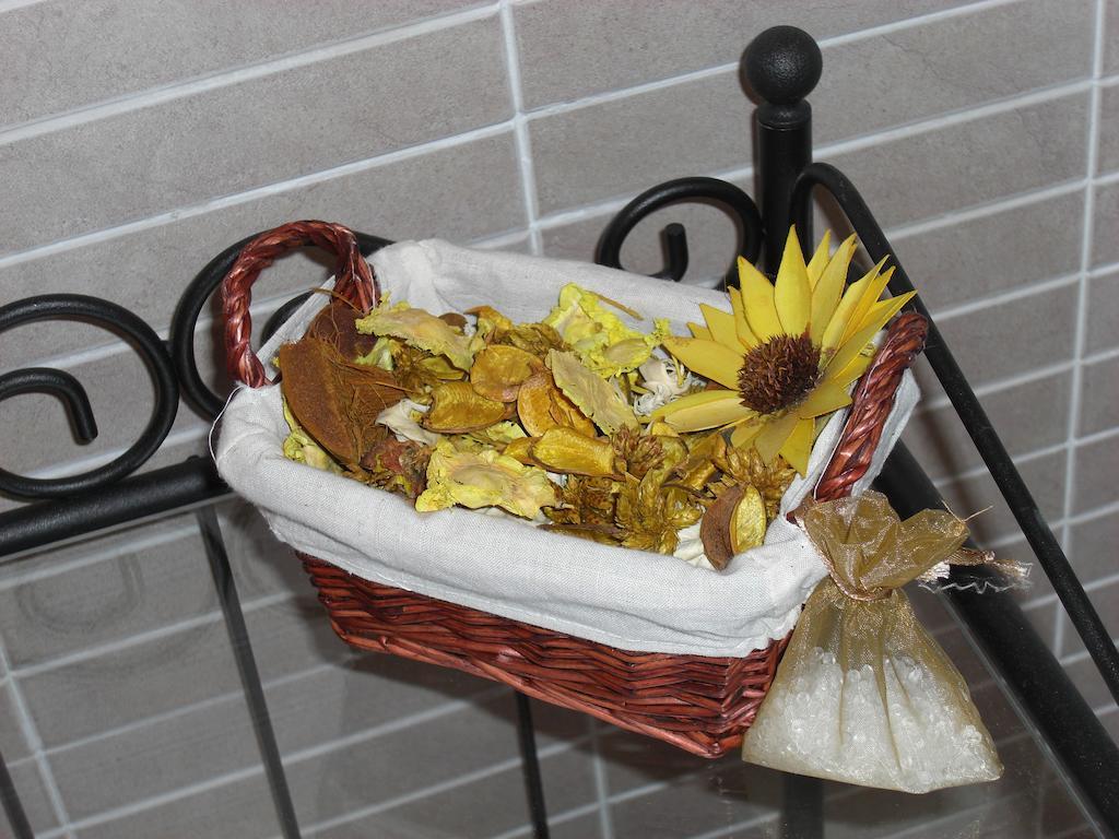 Pietra Preziosa Bed & Breakfast Pietra Ligure Exterior foto