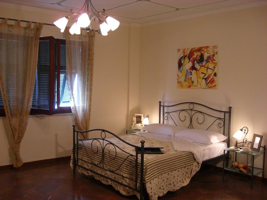 Pietra Preziosa Bed & Breakfast Pietra Ligure Habitación foto